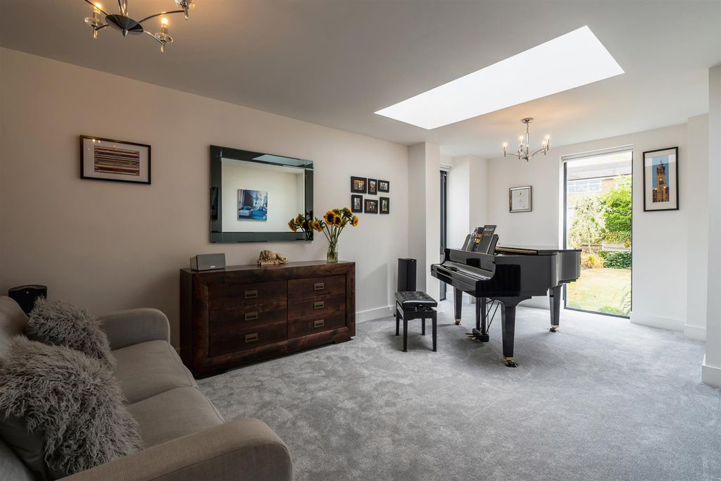 Additional image 7 of 6 bed detached house for saleCortworth Road, Sheffield S11