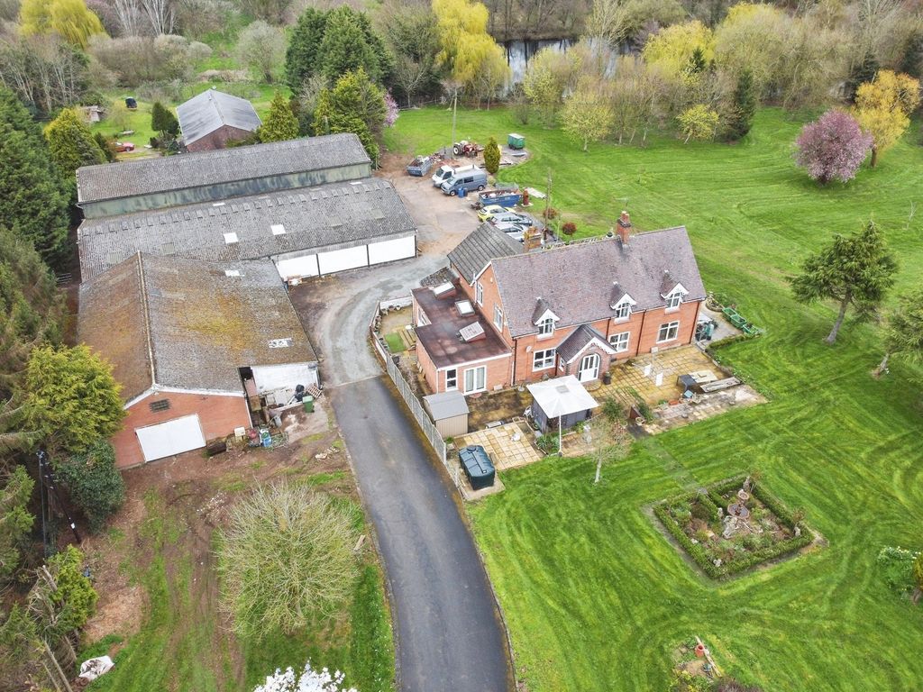 Land for saleLutterworth Road, Burton Hastings, Nuneaton, Warwickshire CV11