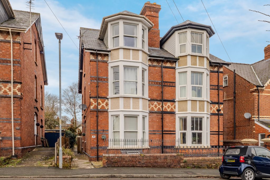 6 bed semi-detached house for saleRyelands Street, Whitecross, Hereford HR4