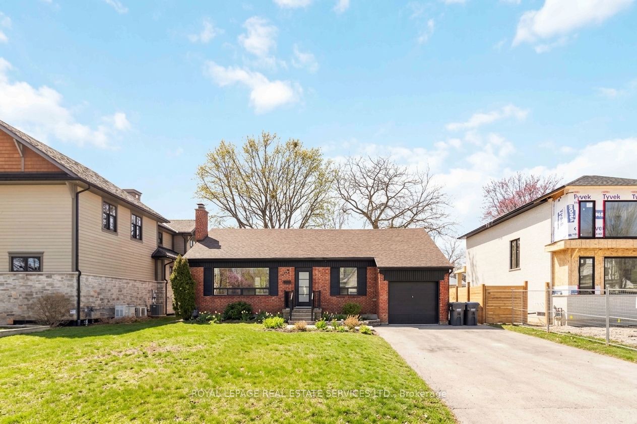 Main-2046 Redan Drive, Mississauga, ON, L4Y 1N8