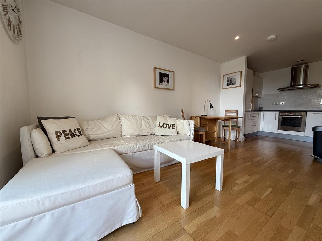 Additional image 6 of 1 bed flat for saleCymric Buildings, West Bute Street, Cardiff CF10