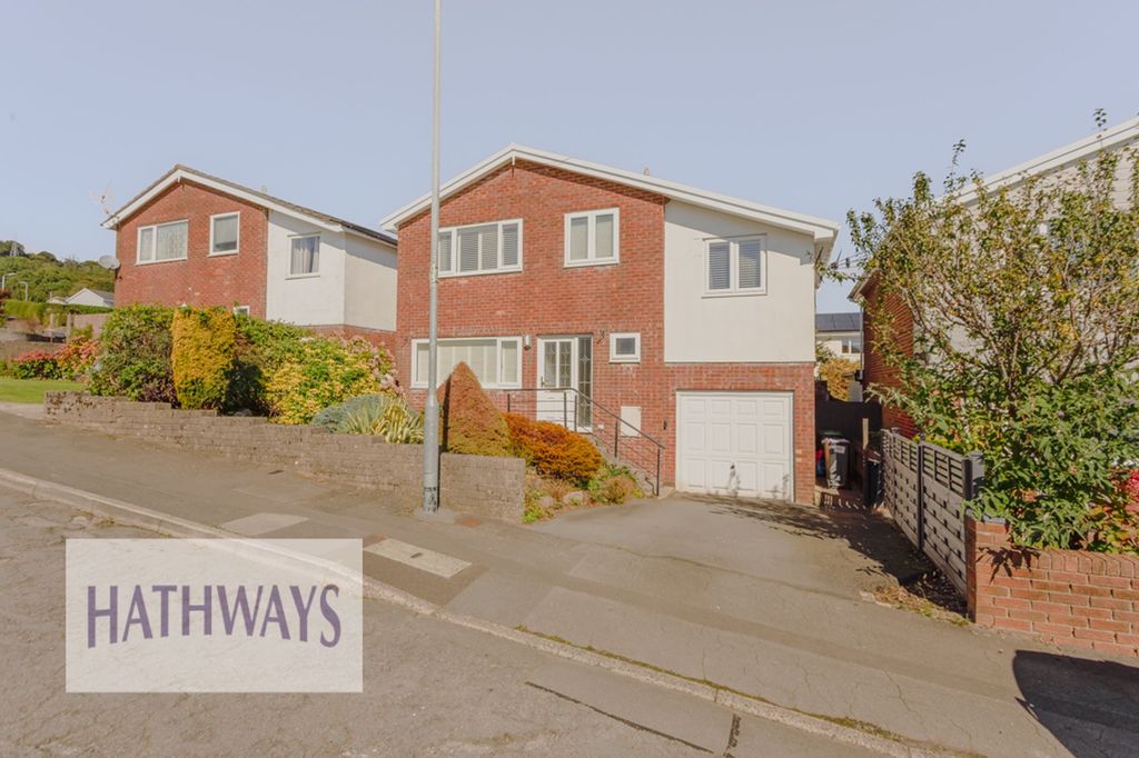4 bed detached house for saleArundel Close, Greenmeadow NP44