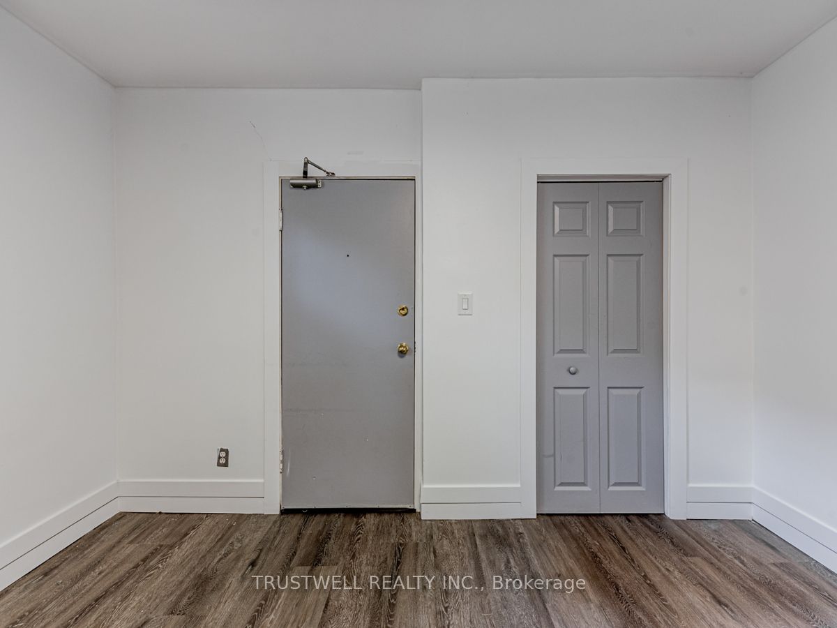 Additional image 2 of 1-105 Mary Street E, Whitby, ON, L1N 2P3