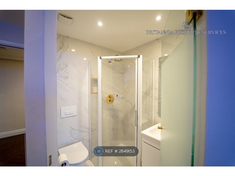 3 bed flat to rentThe Mailbox, Birmingham B1 photo 3
