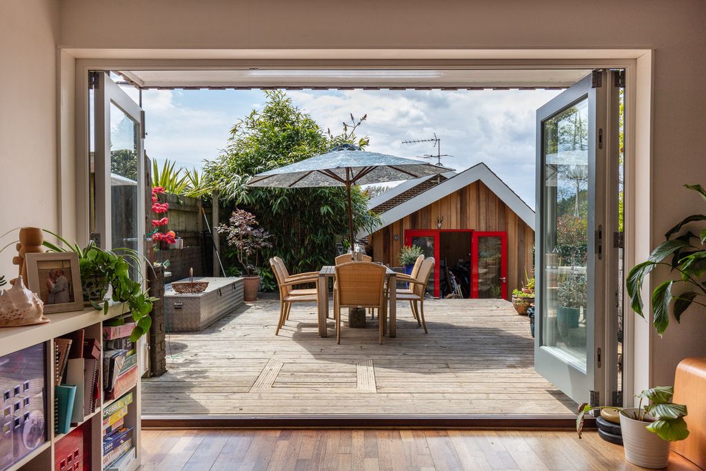 Additional image 27 of 6 bed detached house for saleWykeham Close, Southampton, Hampshire SO16