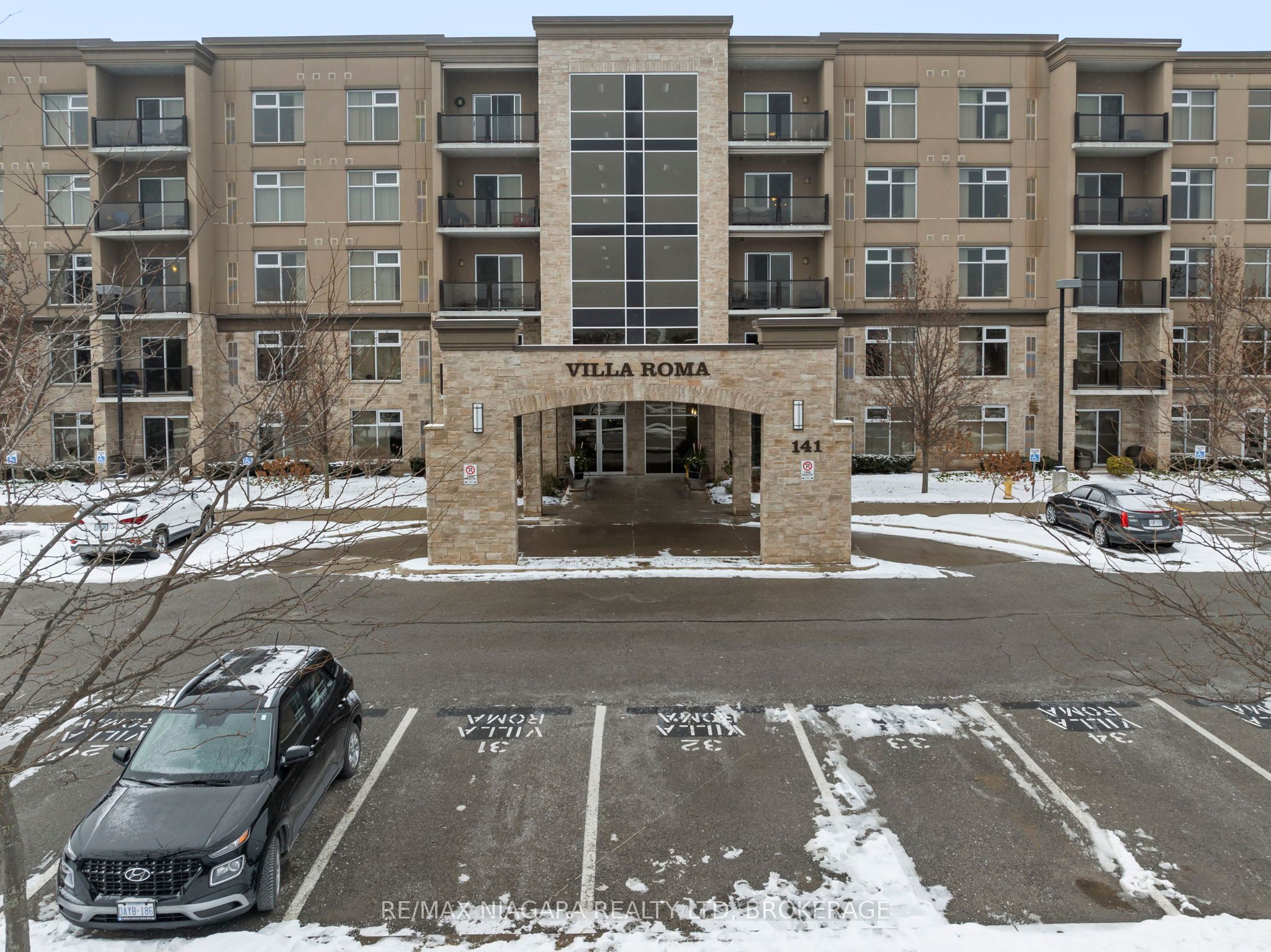 308-141 Vansickle Road, St. Catharines, ON, L2S 0E5