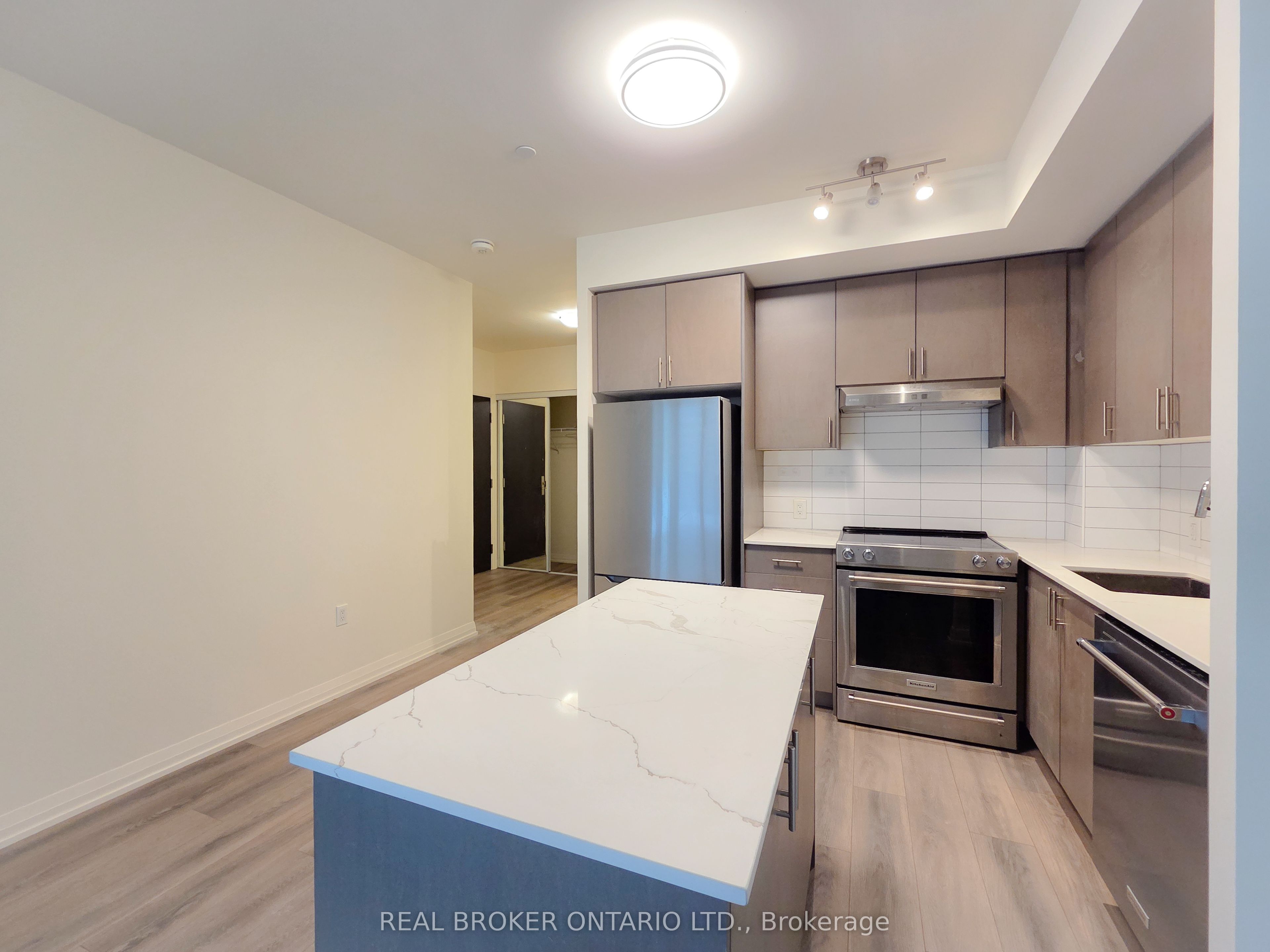 618-9000 Jane Street, Vaughan, ON, L4K 0M6