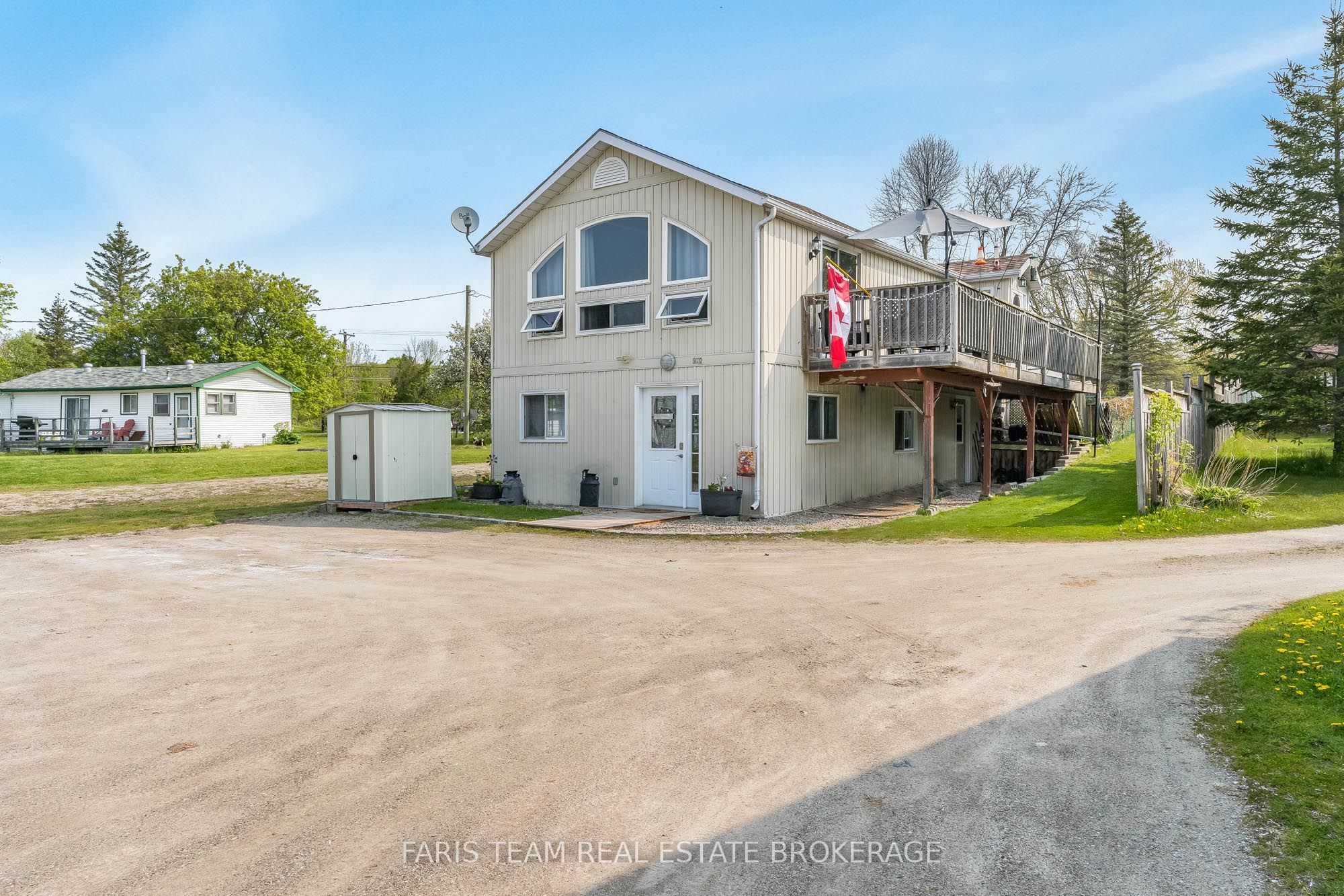 5632 Penetanguishene Road, Springwater, ON, L0L 1P0