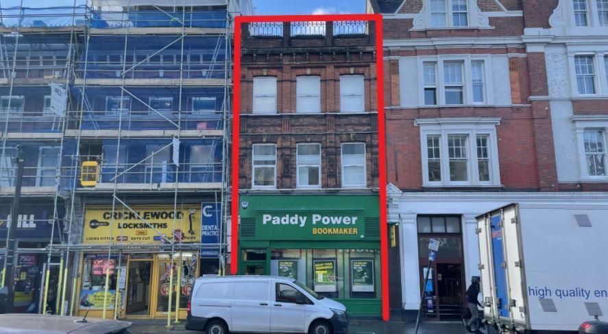 Land for saleCricklewood Broadway, London NW2