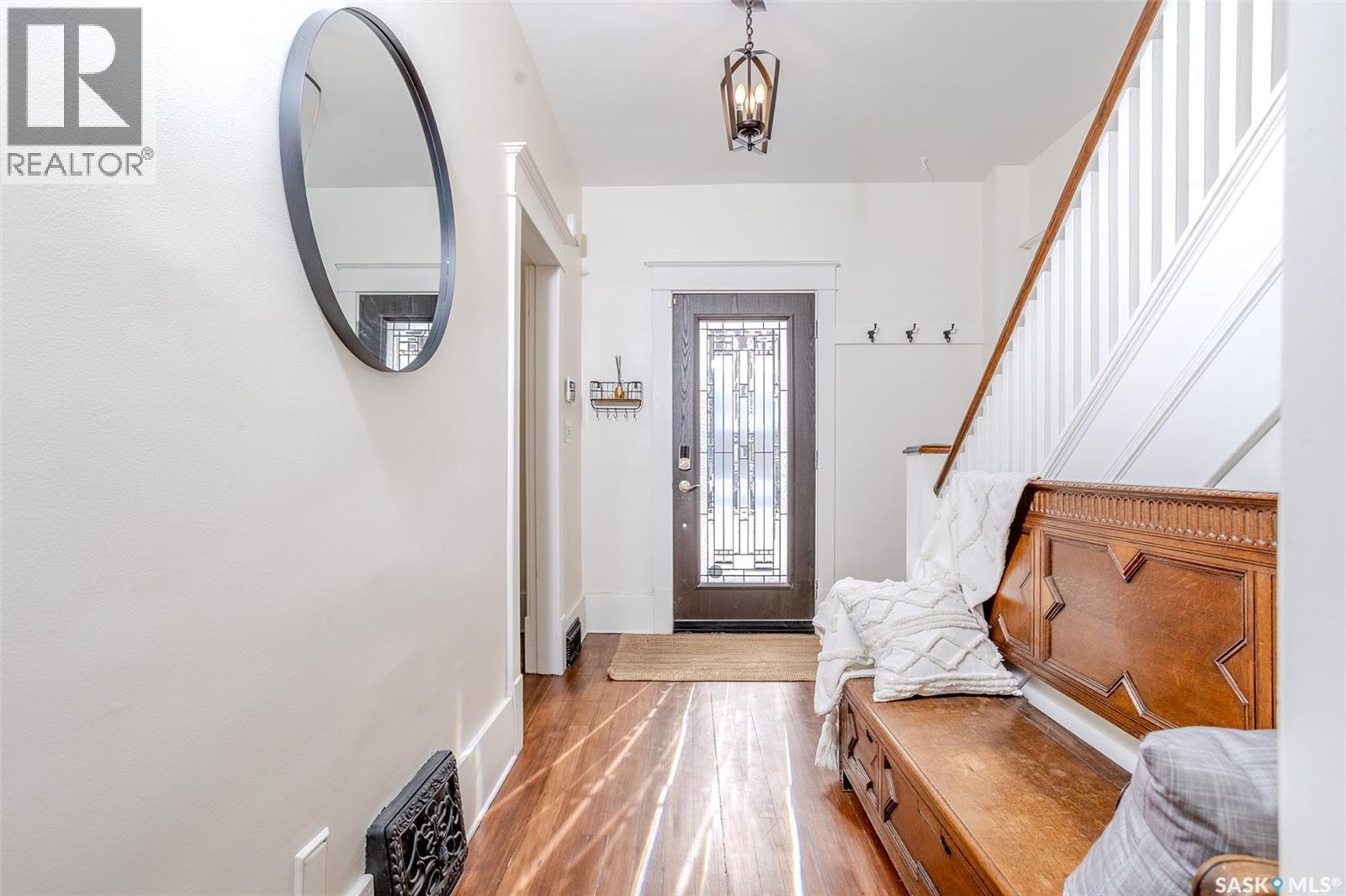 Additional image 3 of 515 9th Street E, Saskatoon, SK, S7N0A9