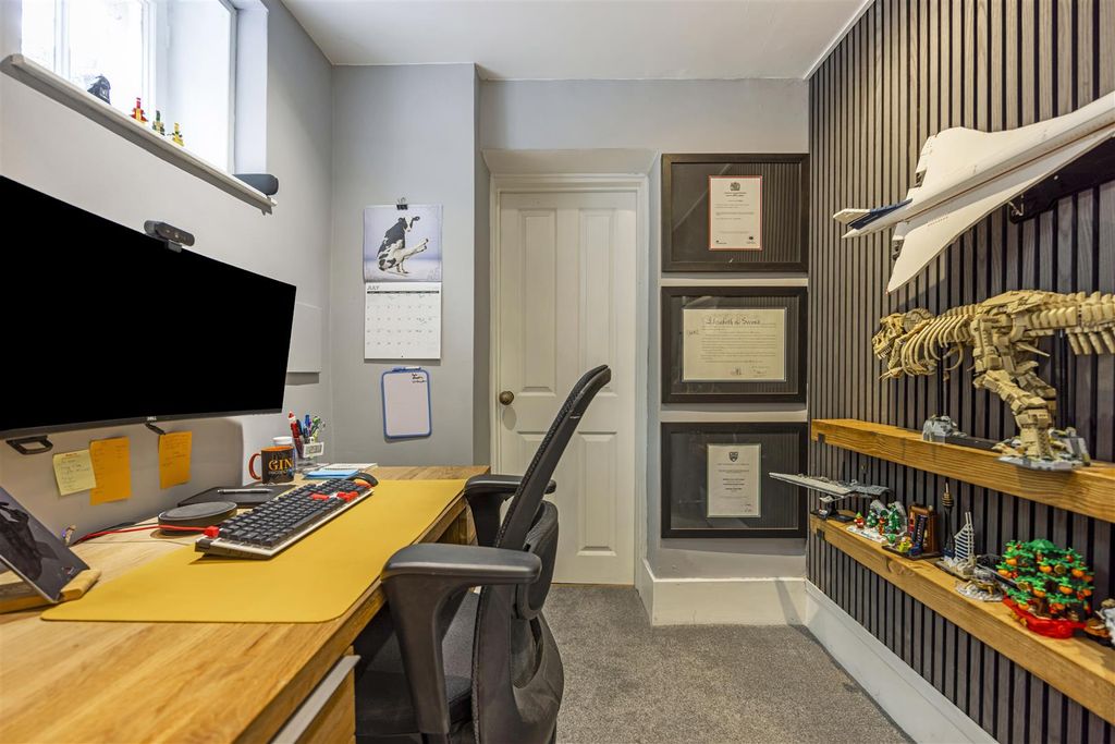 Additional image 5 of 2 bed flat for saleLansdown Road, Cheltenham GL51