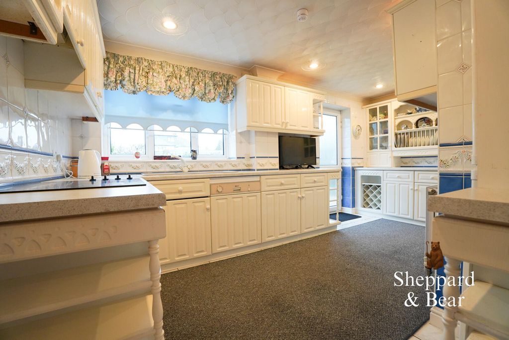 Additional image 6 of 4 bed detached house for saleTy Fry Road, Rumney, Cardiff CF3