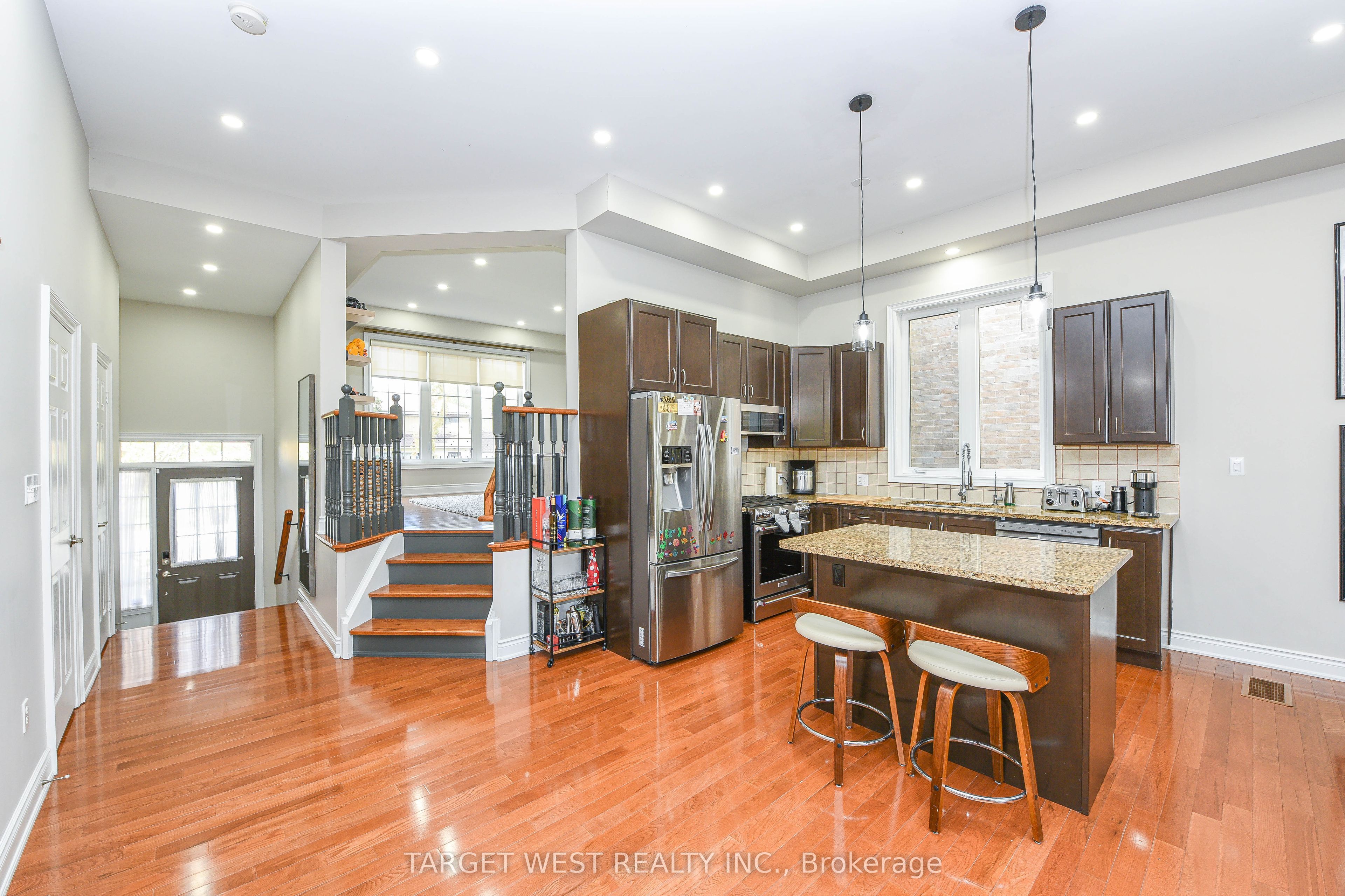 Additional image 5 of 87 Park Street W, Mississauga, ON, L5H 1L2