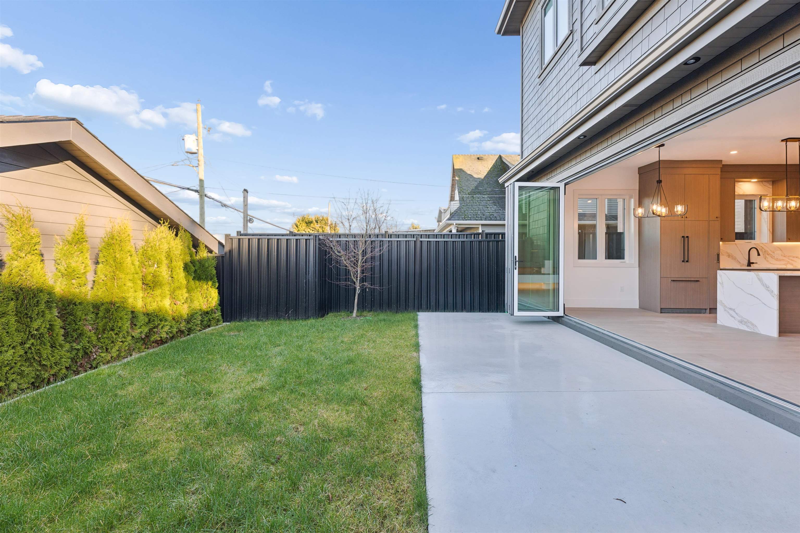 Additional image 3 of 2-847 10 Avenue E, Vancouver, BC, V5T 2A9