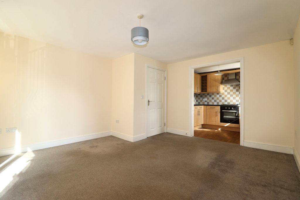 2 bed flat to rentWillow Tree Close, Lincoln LN5 photo 3