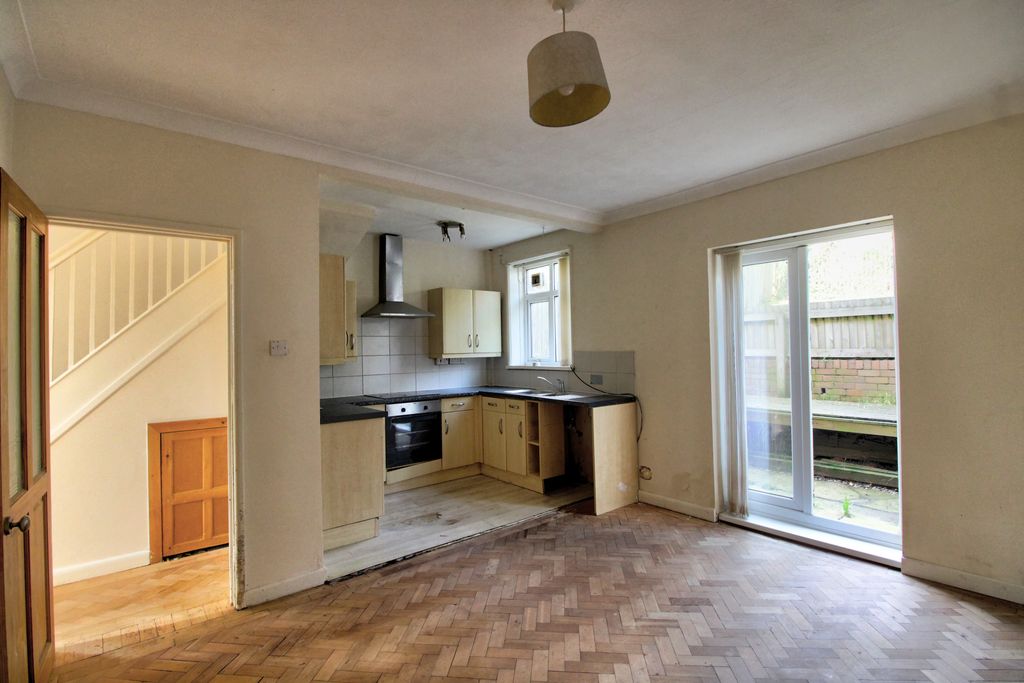 Additional image 2 of 3 bed semi-detached house for saleBrynglas Avenue, Newport NP20