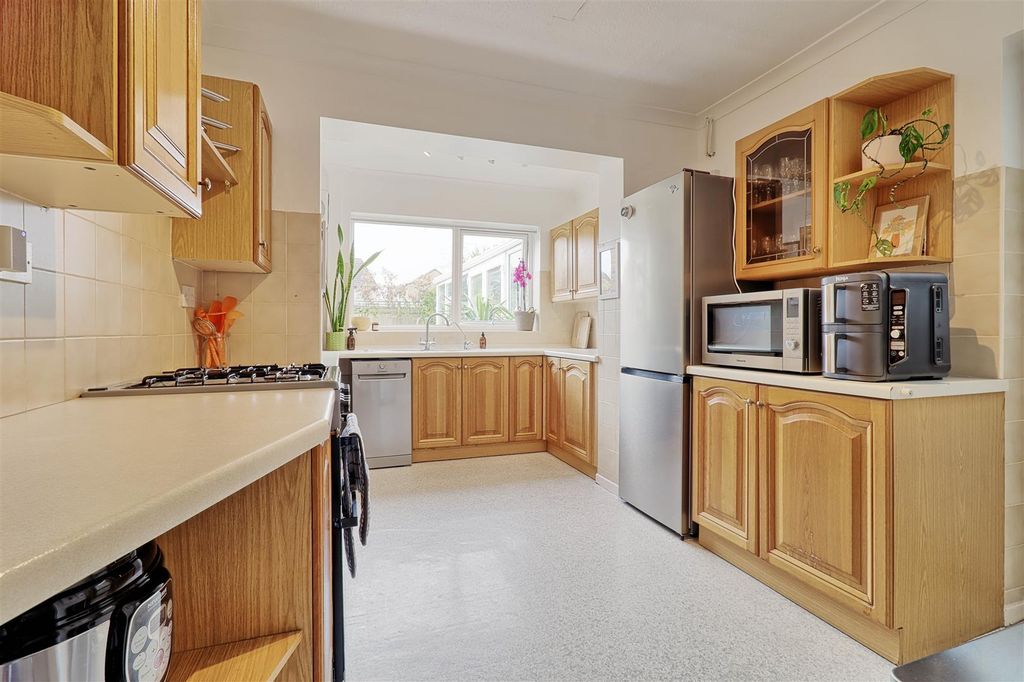 Additional image 2 of 4 bed semi-detached house for saleIzaak Walton Way, Cambridge CB4
