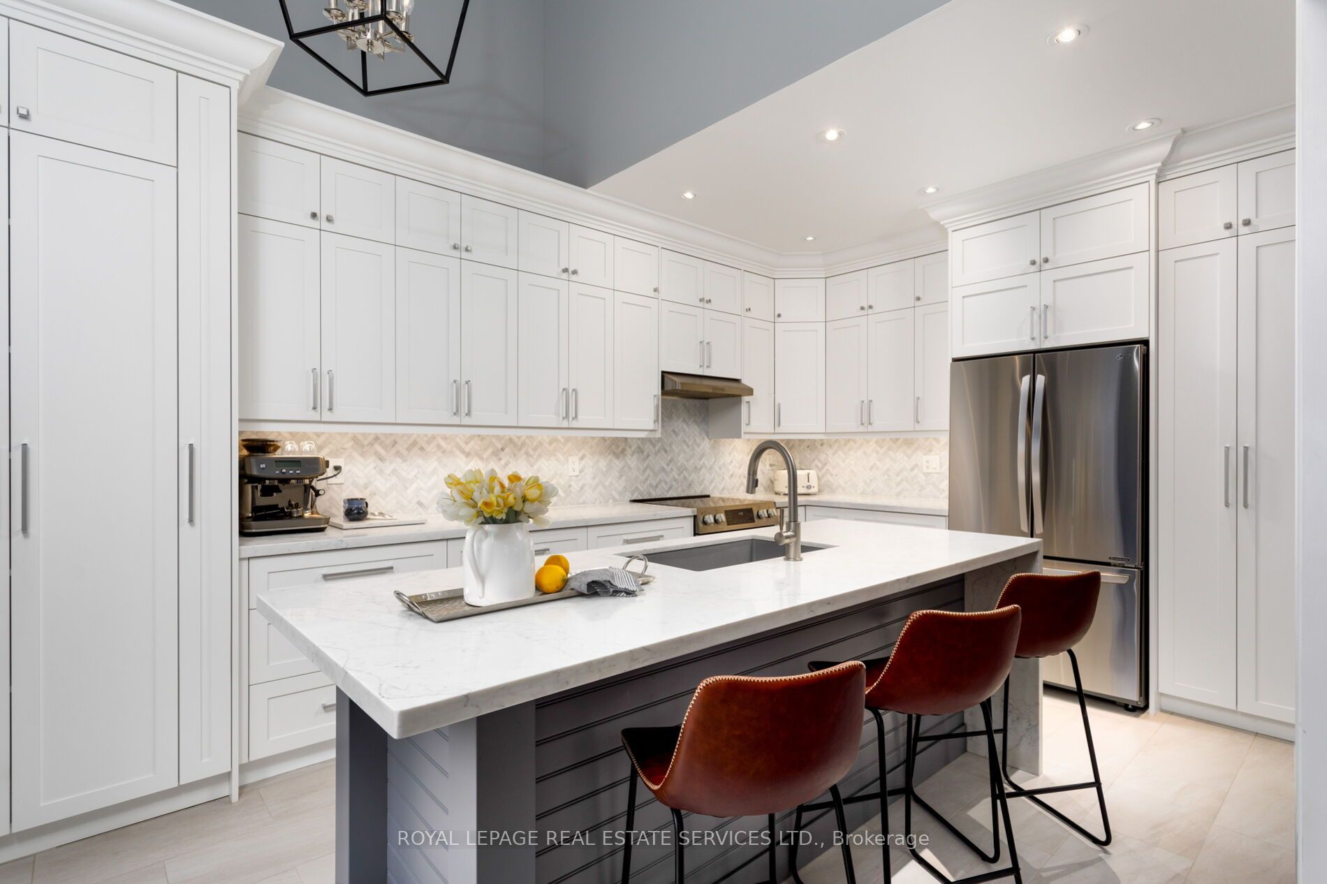 Additional image 2 of 2213 Littondale Lane, Oakville, ON, L6M 0A6