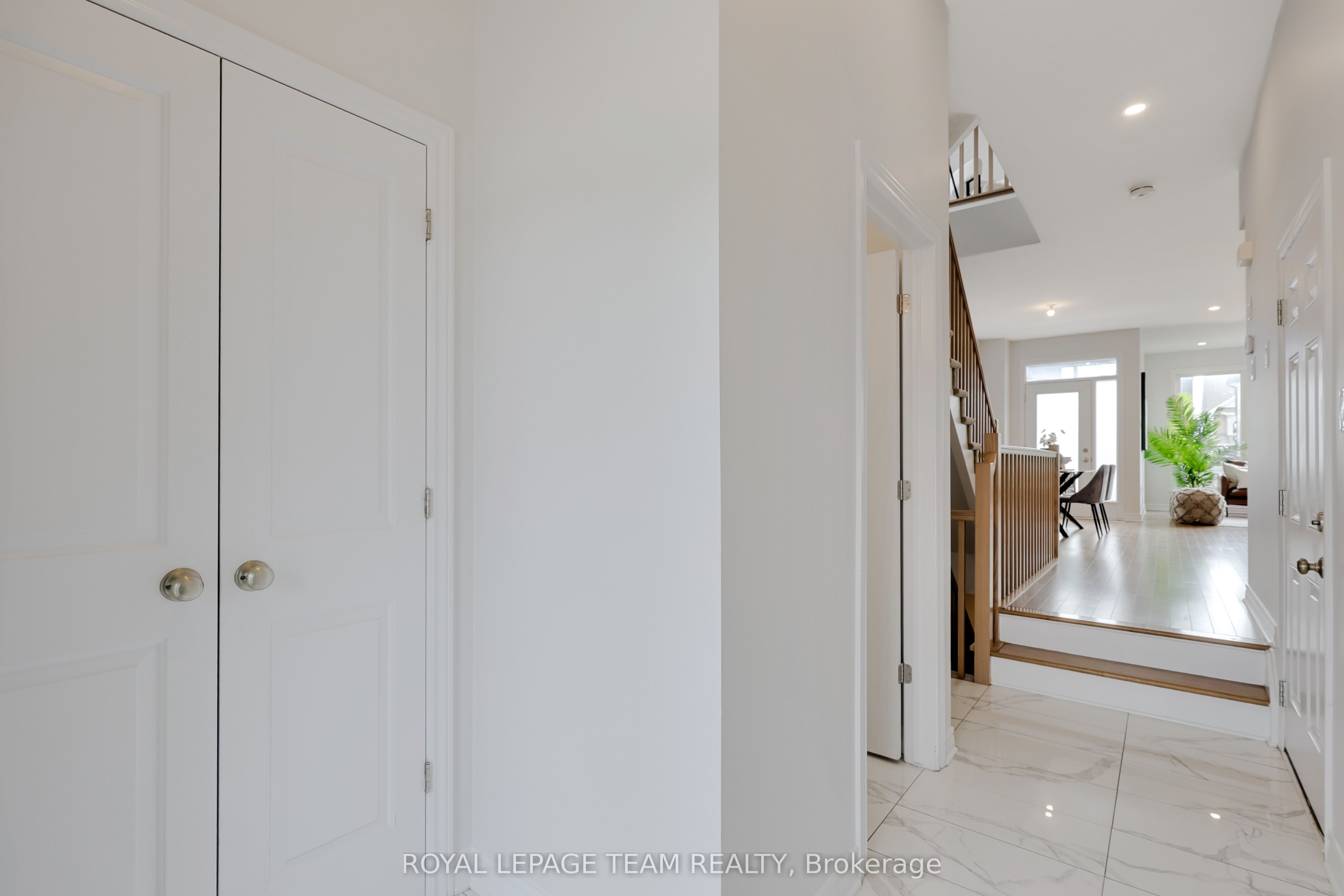 Additional image 4 of 840 Clapham Terrace, Ottawa, ON, K2S 2N8