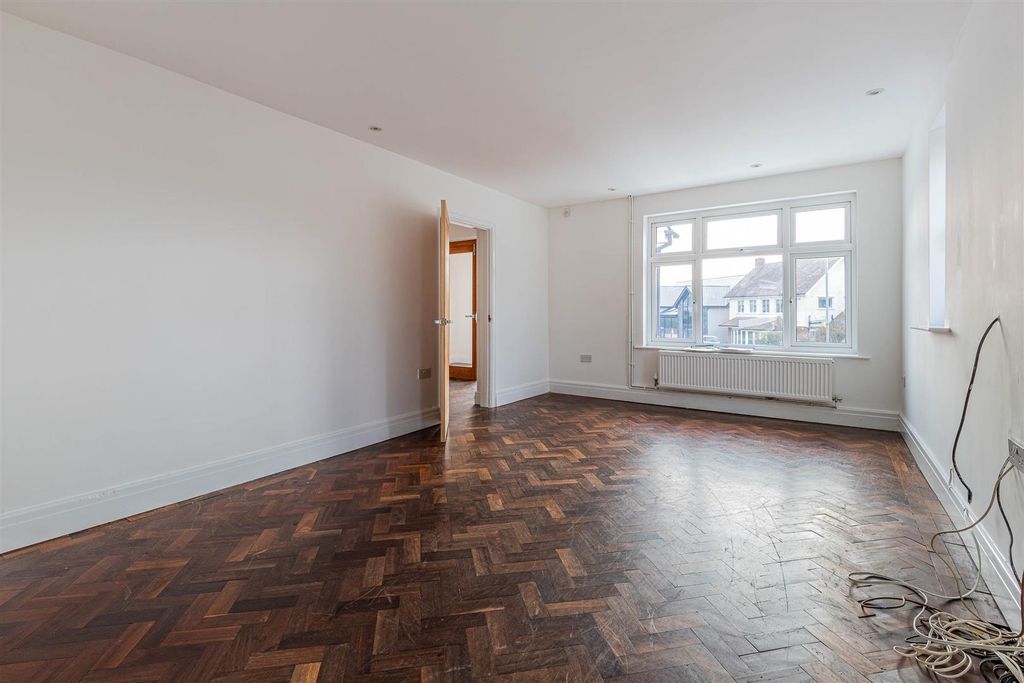 Additional image 11 of 4 bed detached house for saleBronwydd Close, Penylan, Cardiff CF23