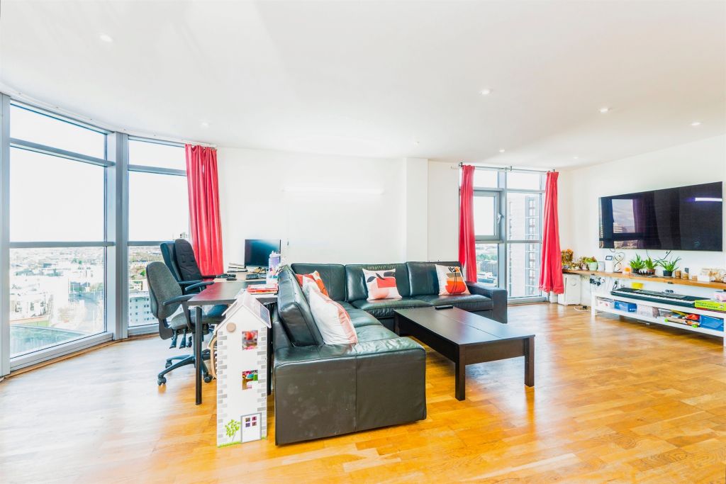 Additional image 3 of 3 bed flat for saleBute Terrace, Cardiff CF10