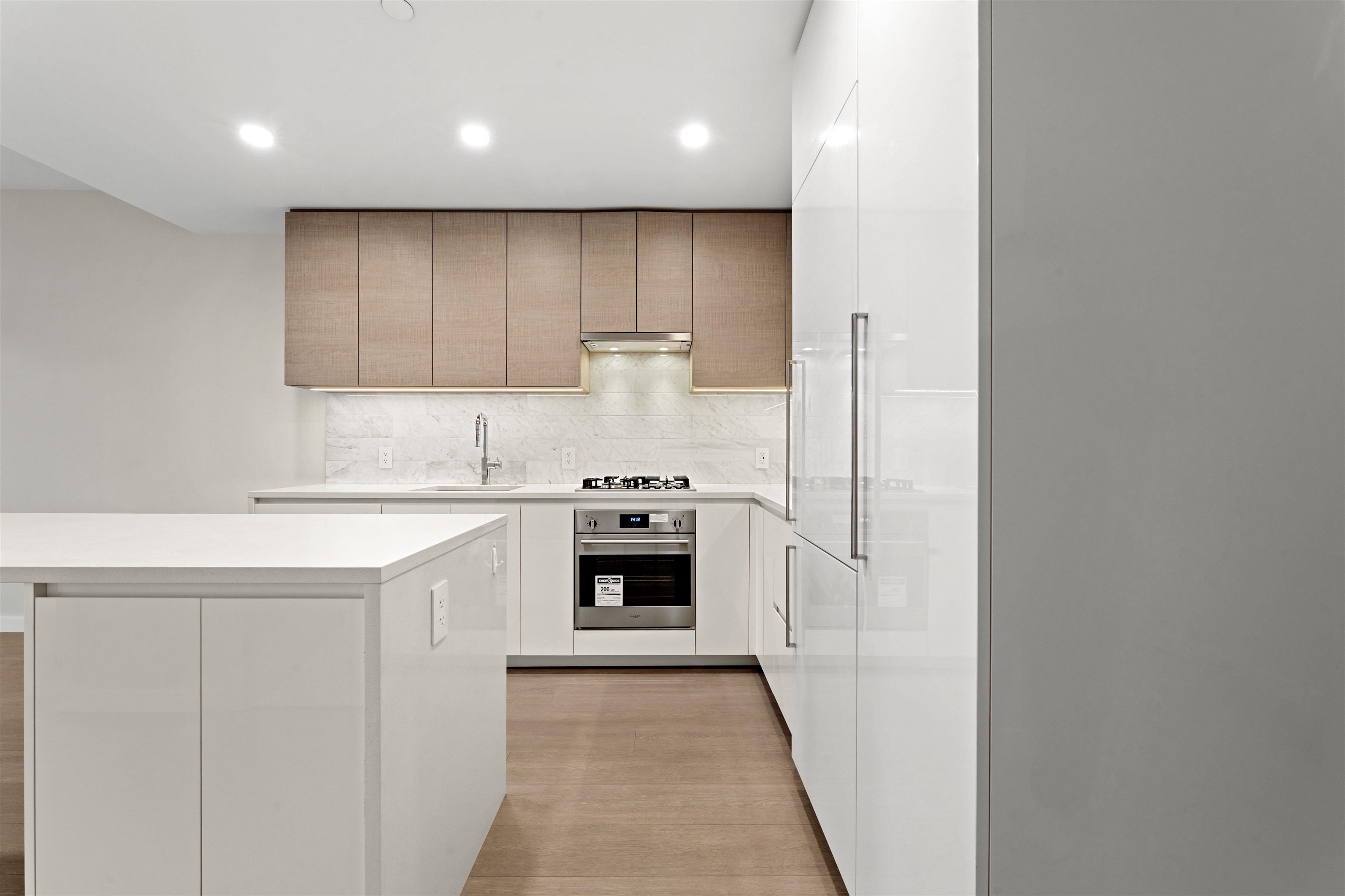 Additional image 6 of 1806-2108 Gilmore Avenue, Burnaby, BC, V5C 0N8