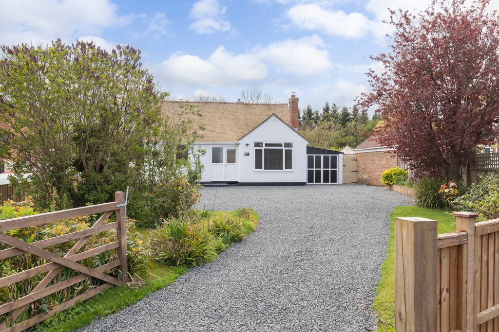 4 bed detached house to rentShurdington Road, Cheltenham GL53