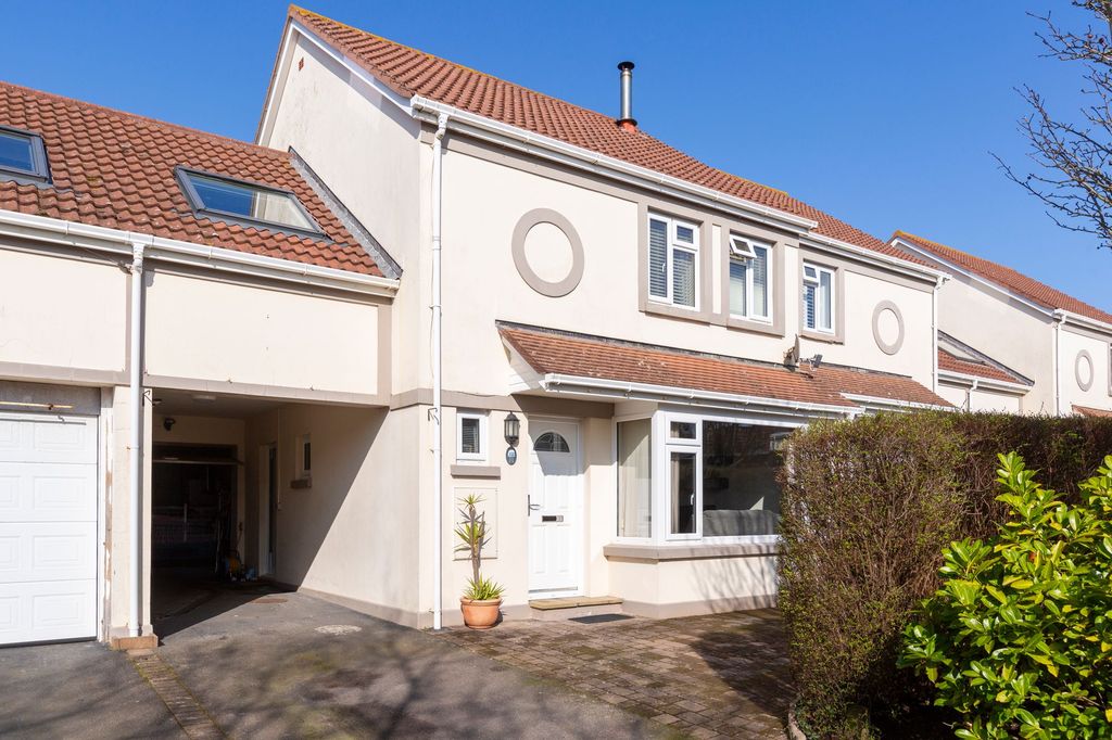 3 bed semi-detached house for sale11 La Place Bisson, St Brelade JE3