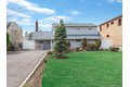 34 Hedge Ln, Westbury, NY, 11590