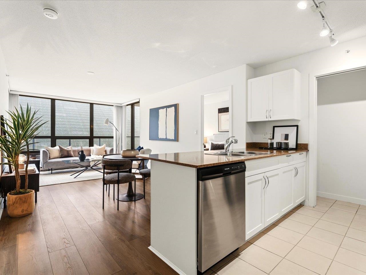 Additional image 6 of 503-933 Hornby Street, Vancouver, BC, V6Z 3G4
