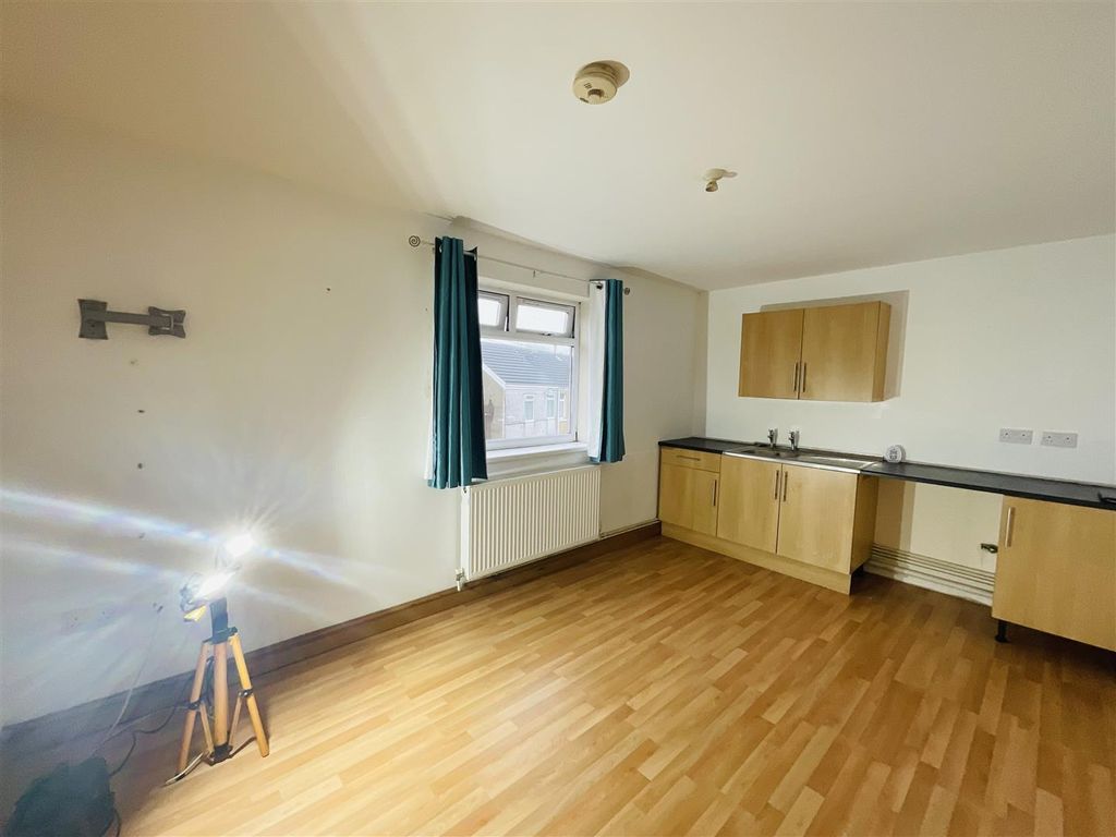 Additional image 11 of 2 bed flat for saleSandfield Road, Burry Port SA16