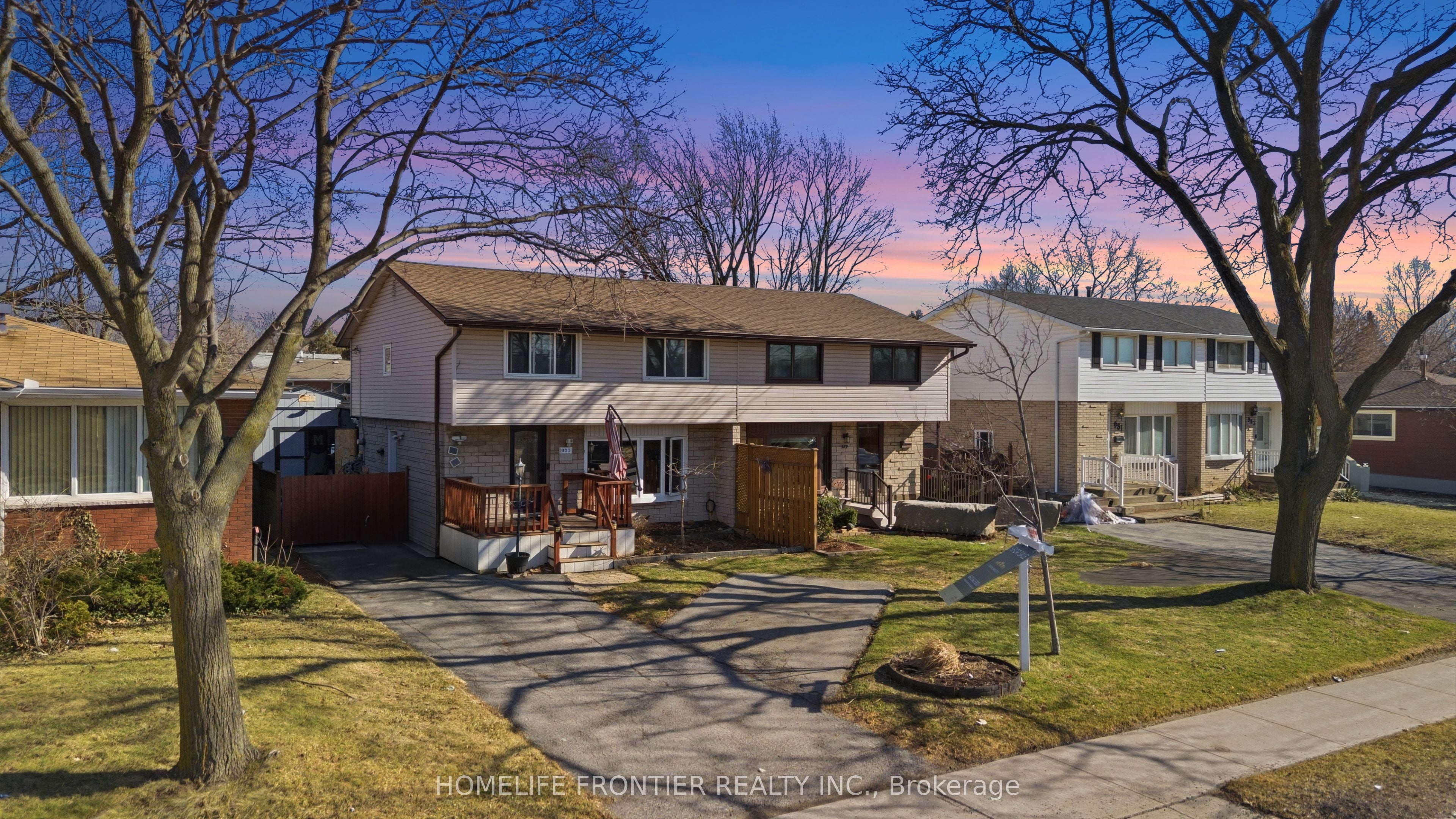977 Upper Wellington Street, Hamilton, ON, L9A 3S4