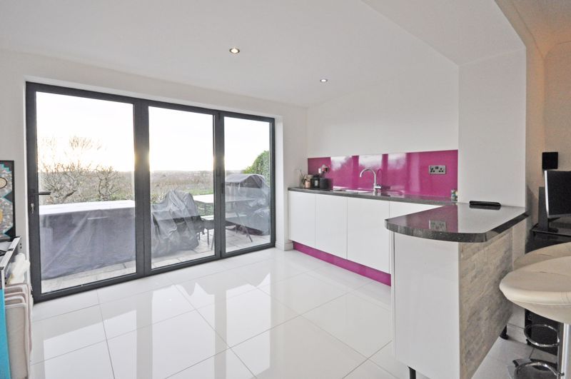 Additional image 13 of 3 bed detached house for saleSuperb Detached House, Beechwood Crescent, Newport NP19