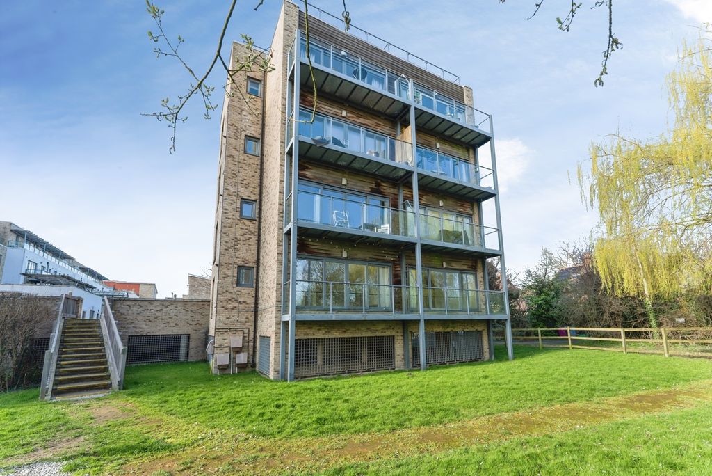 Additional image 25 of 2 bed flat for salePepys Court, Cambridge, Cambridgeshire CB4