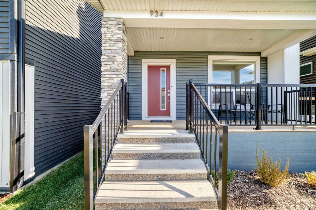 Additional image 2 of 934 Cobblemore Common SW, Airdrie, AB, T4B 5L9