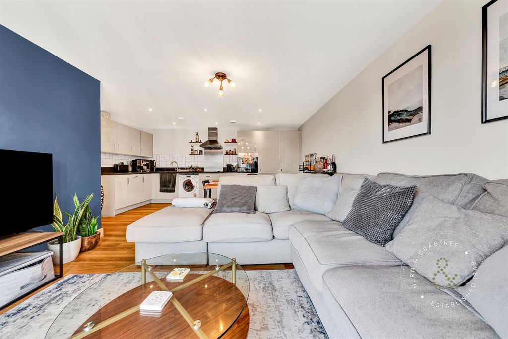 Additional image 2 of 2 bed flat for saleHawthorn House, The Boulevard, The Mill, Canton, Cardiff CF11