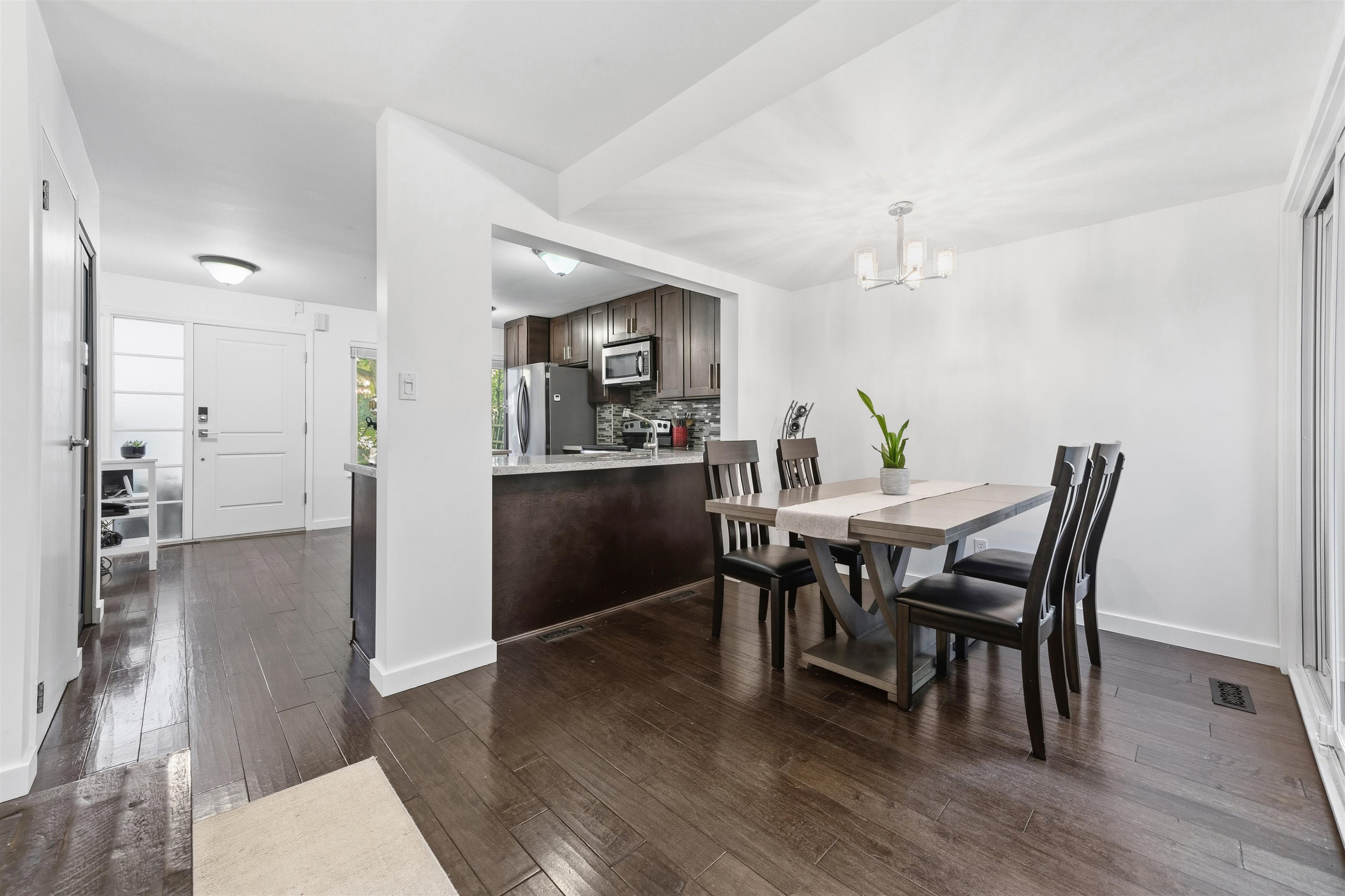 Additional image 4 of 4742 Laurelwood Place, Burnaby, BC, V5G 4B2