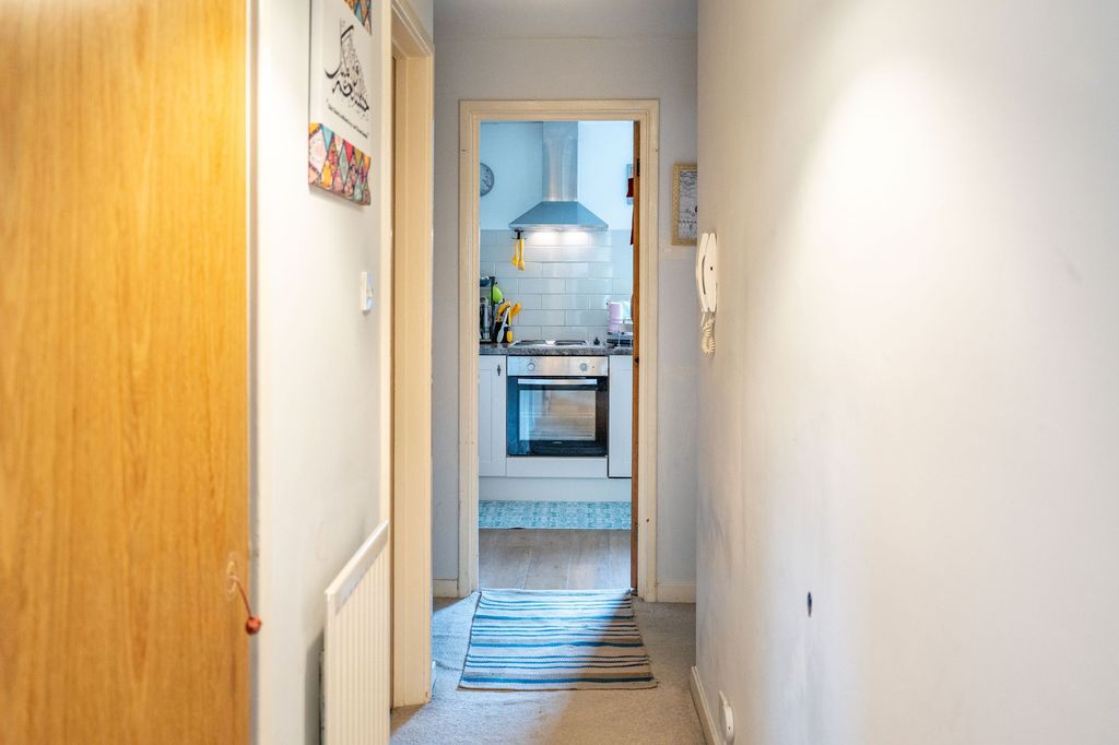 Additional image 11 of 2 bed flat for saleThe Crescent, Llandaff CF5