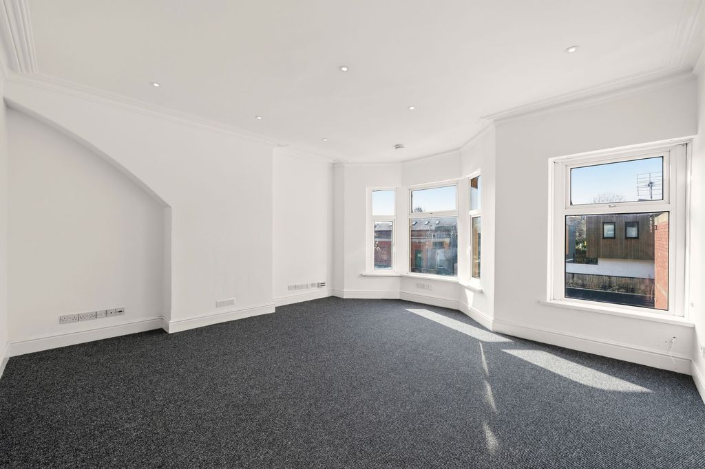 Additional image 4 of 3 bed property for saleLlandaff Road, Cardiff CF11