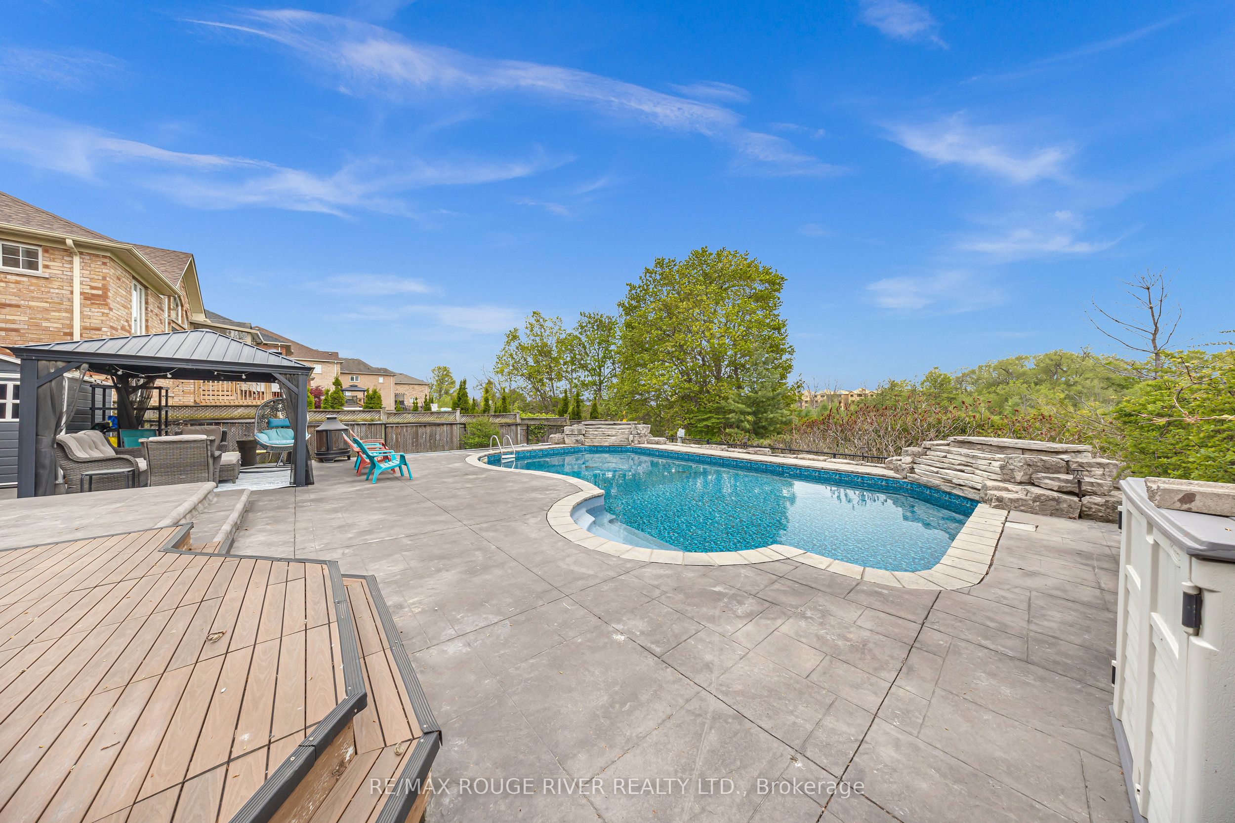 Additional image 3 of 8 St Philip Court, Whitby, ON, L1P 0A5