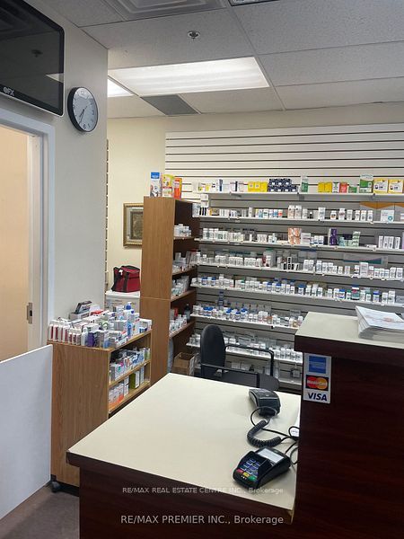 Additional image 3 of 165 Dundas Street W, Mississauga, ON, L5B 2L6