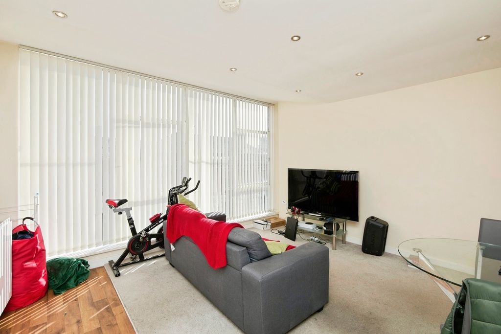 Additional image 3 of 1 bed flat for saleSouth Street, Ilkeston, Derbyshire DE7