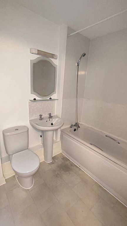 Additional image 11 of 2 bed flat for saleMagretian Place, Cardiff CF10