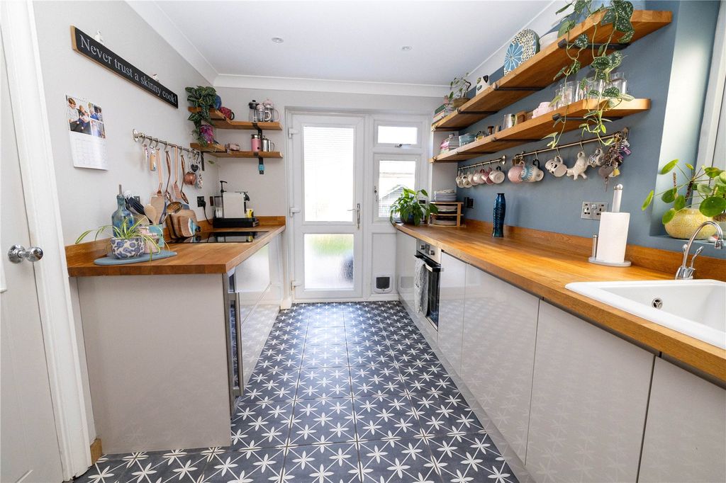 Additional image 8 of 4 bed semi-detached house for saleQueenwood, Penylan, Cardiff CF23