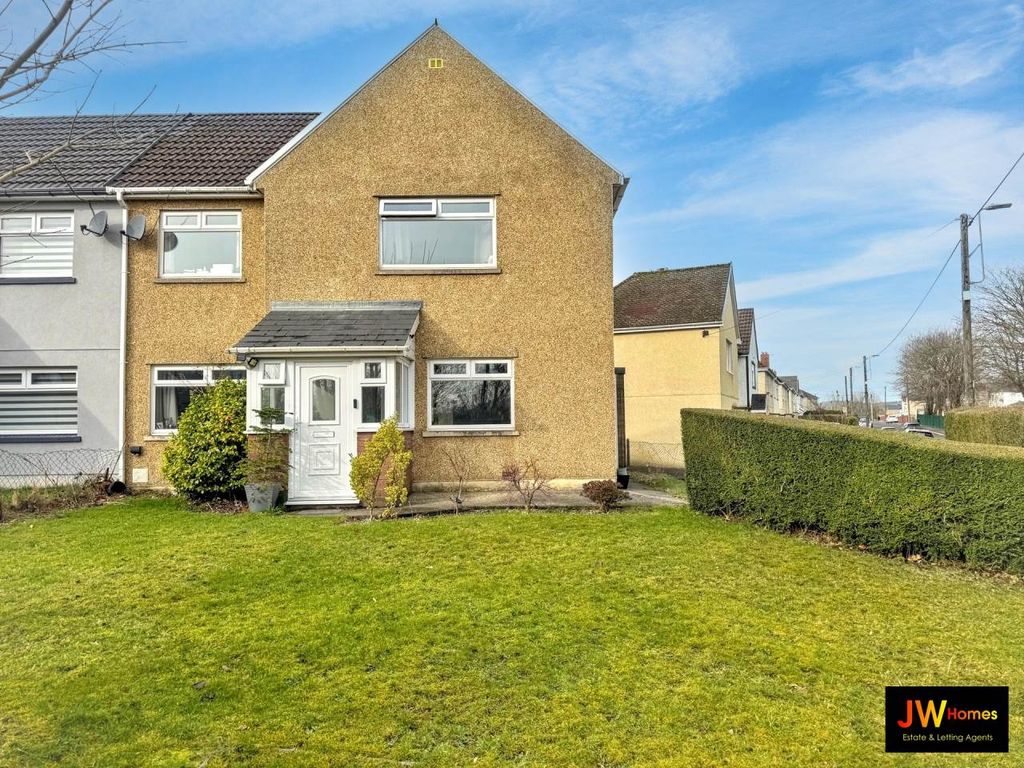 3 bed semi-detached house for saleBevan Crescent, Cefn Fforest, Blackwood NP12