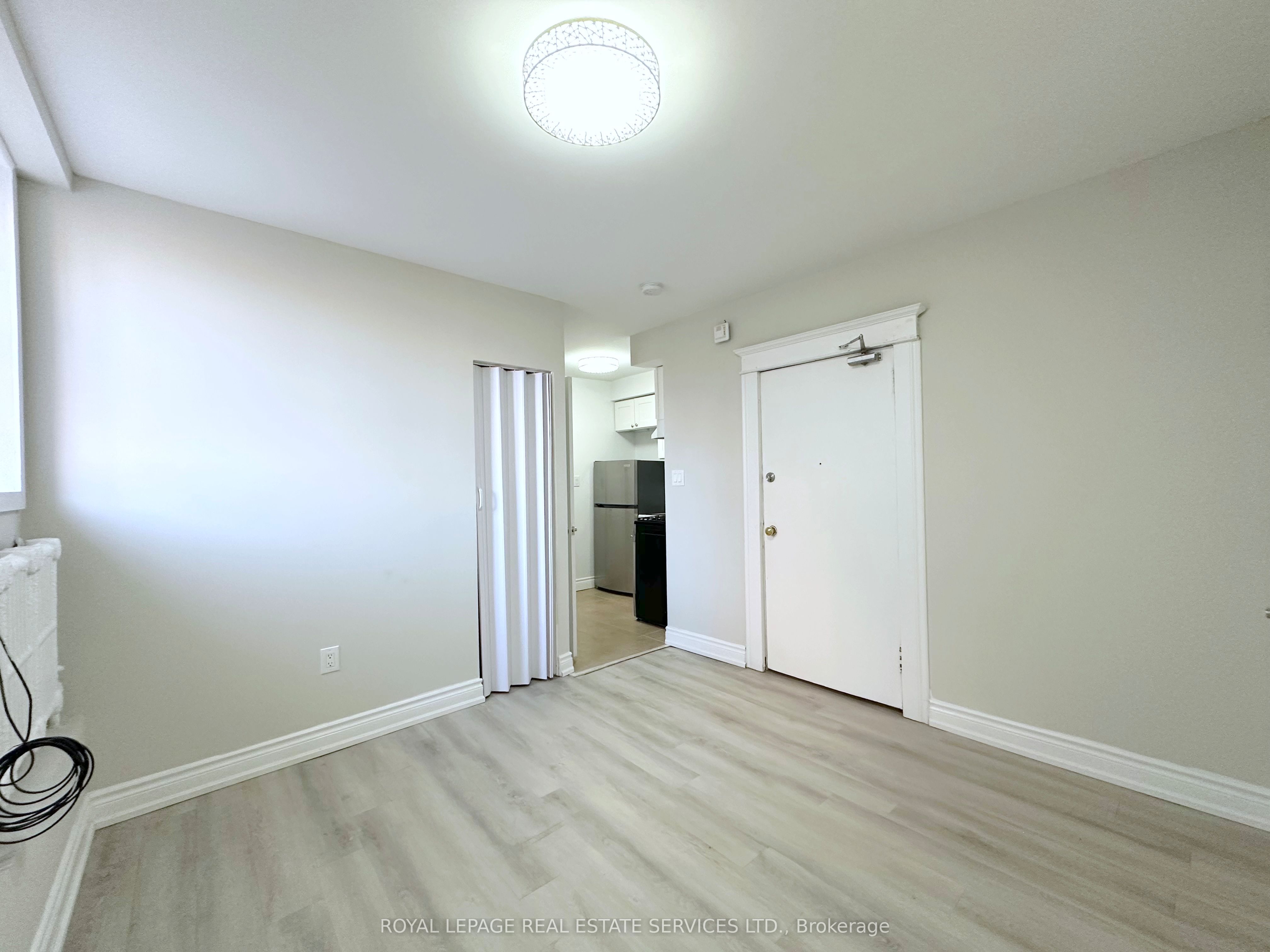 Additional image 3 of 2-7 Glen Road, Toronto, ON, M4X 1M4