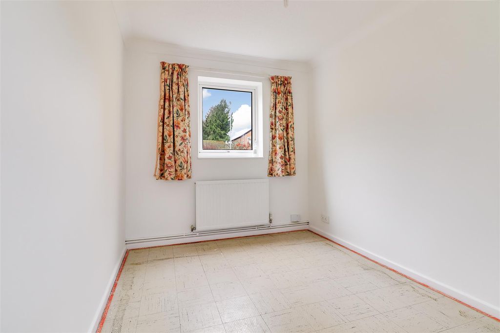 Additional image 10 of 2 bed semi-detached bungalow for saleSherbourne Court, Cambridge CB4
