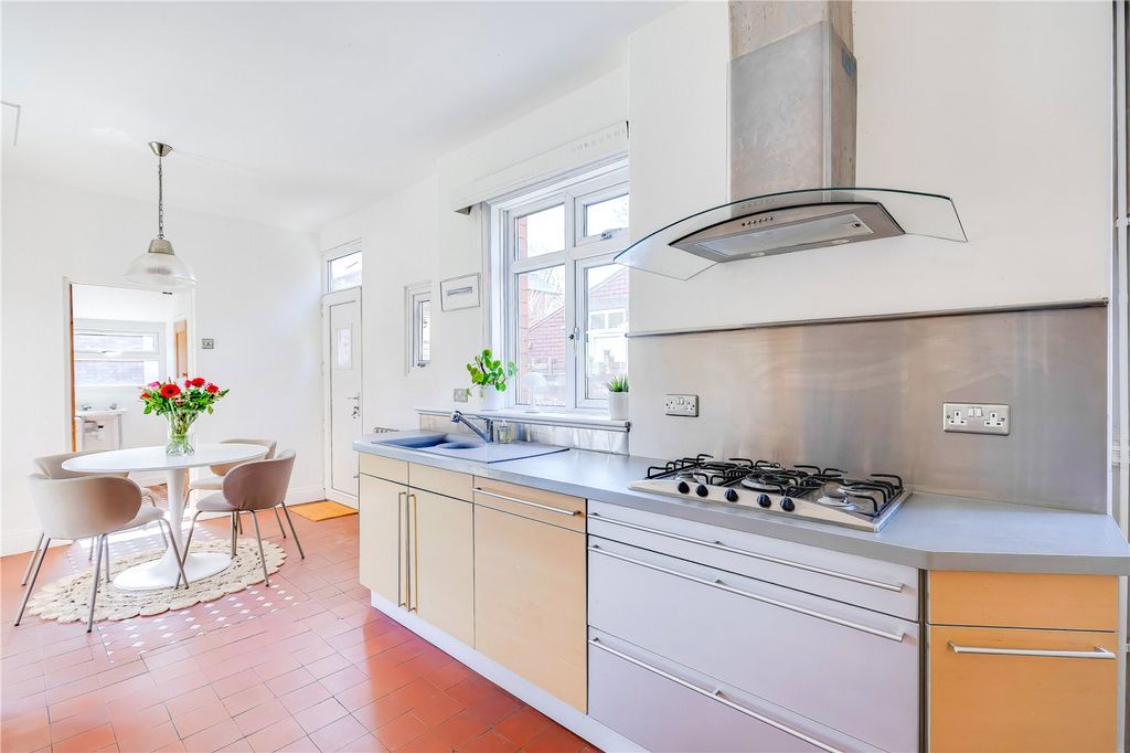 Additional image 17 of 3 bed semi-detached house for saleAlbany Road, Roath, Cardiff CF24
