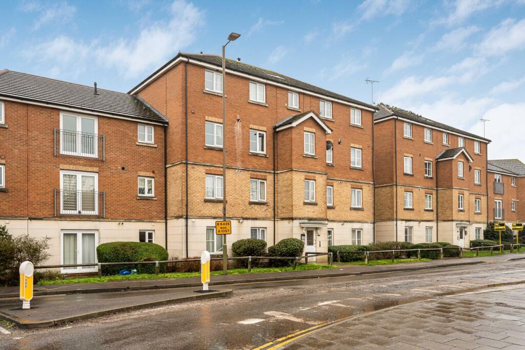 St Lukes Court, Hatfield, AL10