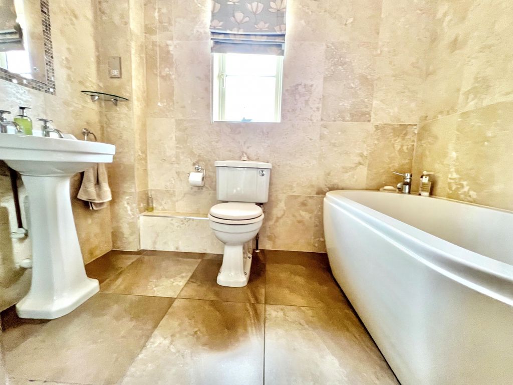 Additional image 24 of 4 bed detached house for saleOutstanding Family Home 8 Walnut Grove, Crick, Caldicot, Monmouthshire NP26